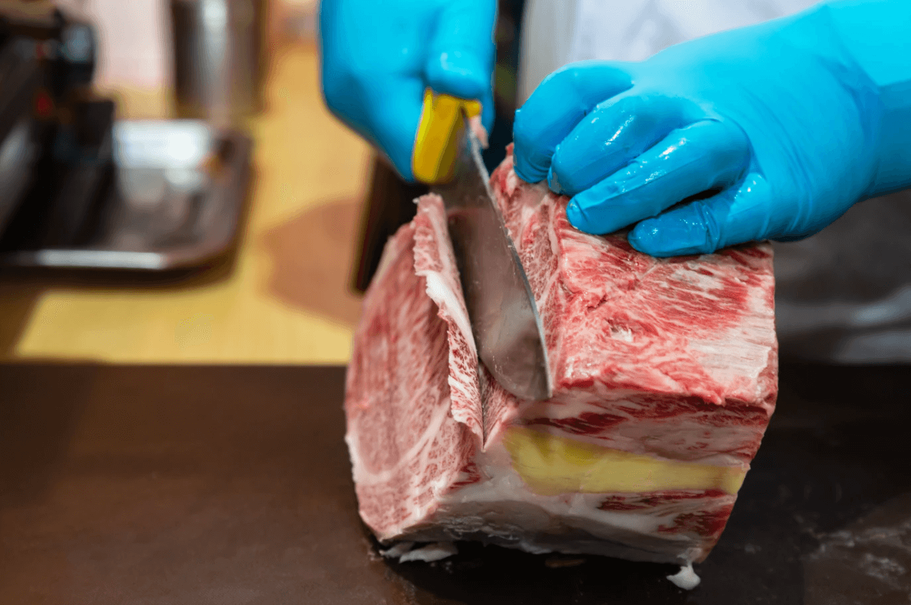 How to Cut Wagyu Beef-WAGYUMAN